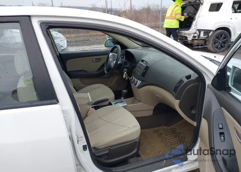 2008 Hyundai Elantra Gls/Se from USA, damaged, VIN KMHDU46D78U585652